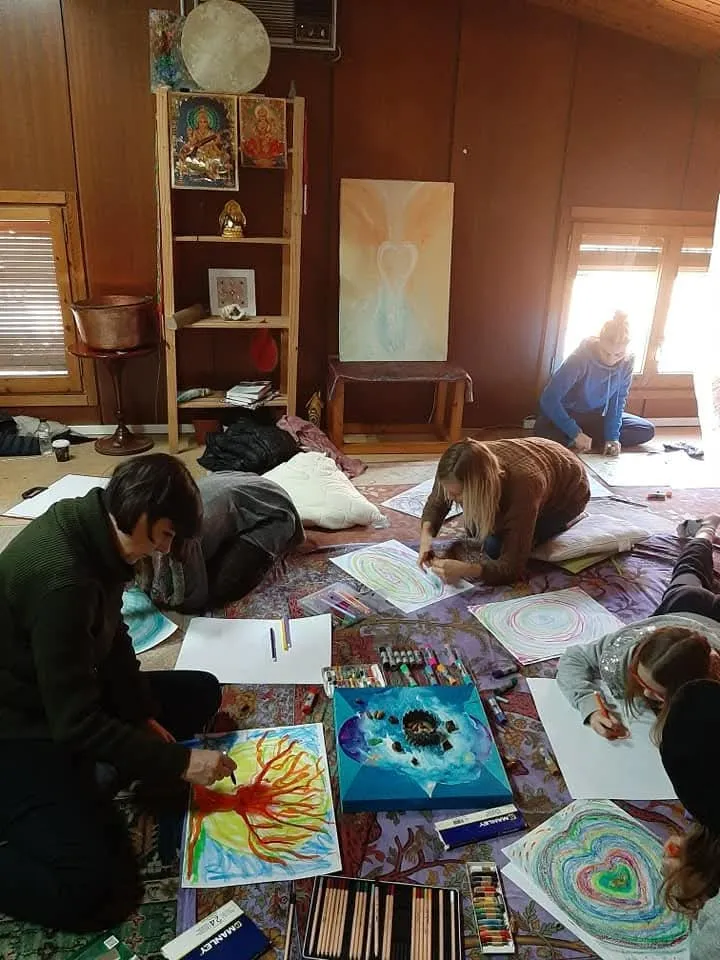 Dinámicas creativas para un taller de arteterapia